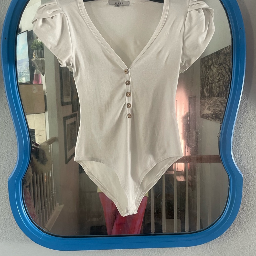 White Tulip Sleeve Bodysuit